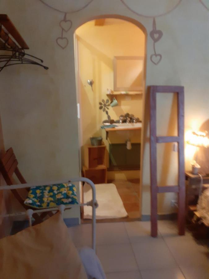 Gaietefleur Bed & Breakfast Vezenobres Ngoại thất bức ảnh